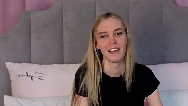 Chat +18 de NikkiRyx ao vivo