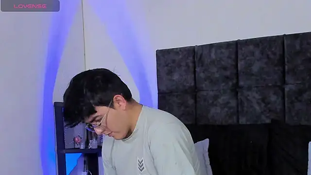 Demian_Fox1n Webbikameraesitys