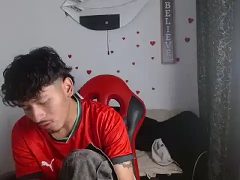 blackfox_desire élő XXX-chatje