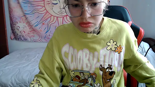 Chatroom XXX en direct de ArrangedFoot