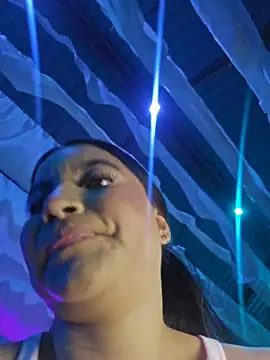 دردشة Pretty_Julieta الجنسية المباشرة