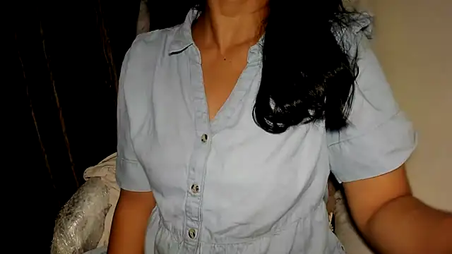 TheShyGirl_ 即時 XXX 聊天