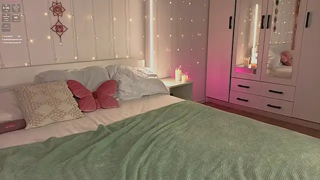 JuliyaAngel – Naživo XXX chat