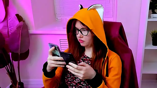 CarolGiggly Adlı Modelin Canlı XXX Sohbeti