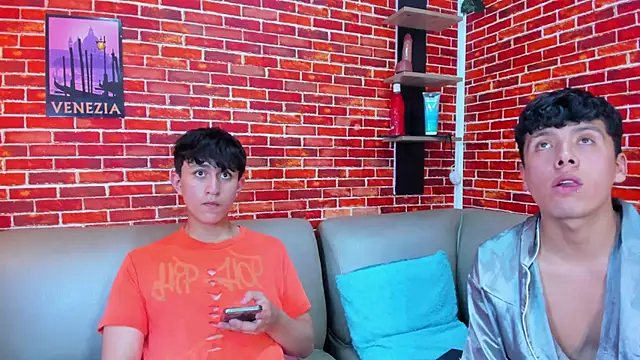 Hoot_boyss_n Webbikameraesitys