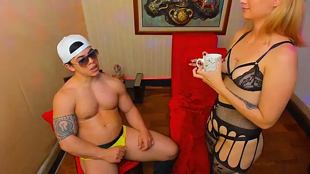 Webkamerová show PowerExplosive