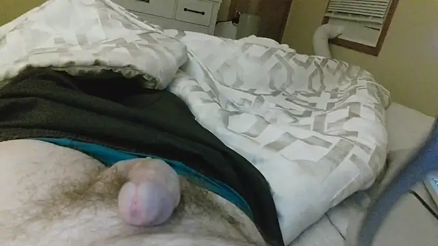 cumhere71's Webcam Show