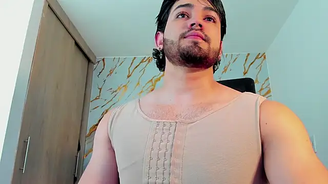 Show modela ElianKeiser na web-kameri