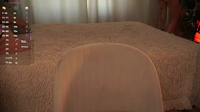 OssieCrews' Live XXX Chat
