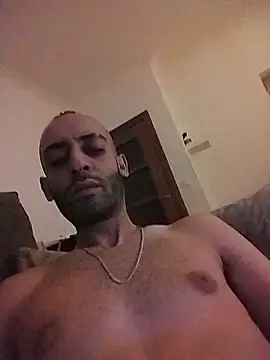 TuuMorenazo27 Adlı Modelin Canlı XXX Sohbeti