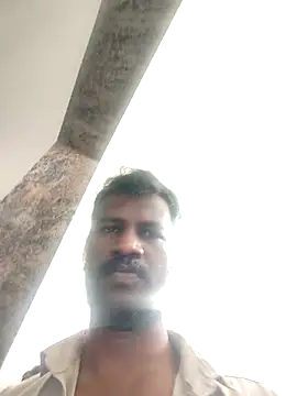 ParamkeerthiのライブXXXチャット