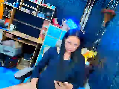 JillianWard17 Show Webcam
