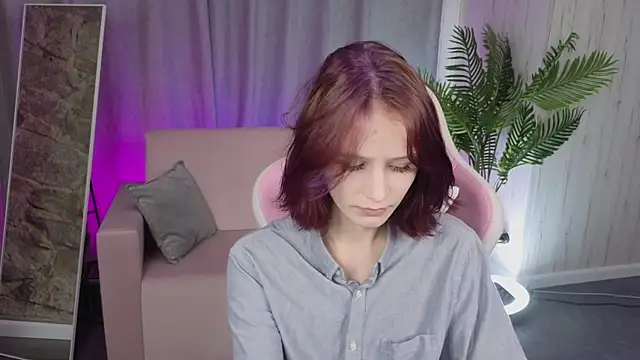 צ'אט XXX בשידור חי של AliceJohansone