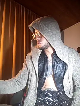 sebastian_horny Show Webcam