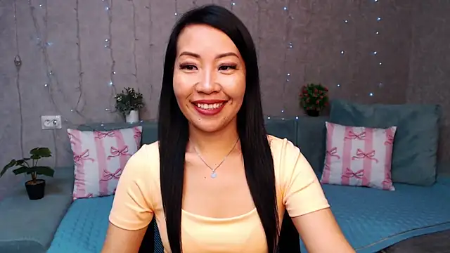 LiaPak 在線直播表演