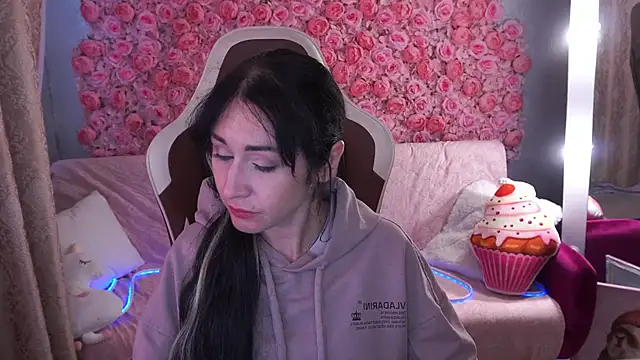 CarolinaaFoxyyy 现场XXX聊天