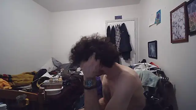 JohnnyMoves' Live XXX Chat