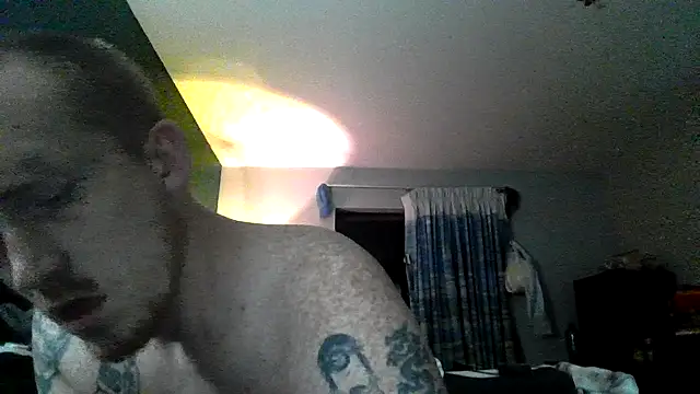 Lovemcurvy69 webkamerás műsora