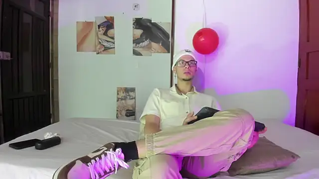 Vlad__night Pertunjukan Webcam