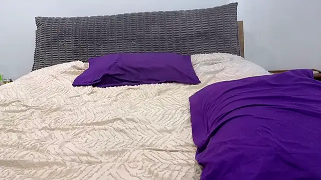l4dyc4pricorn76's Live XXX Chat