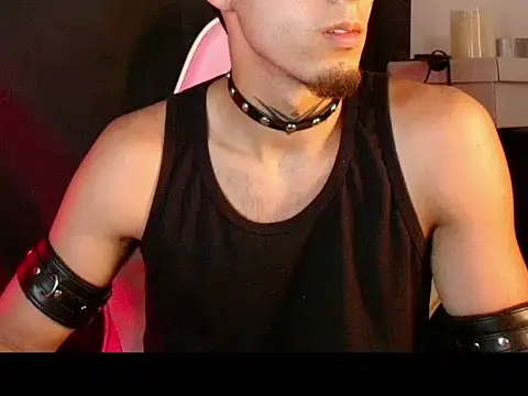 dark_men1 élő XXX-chatje