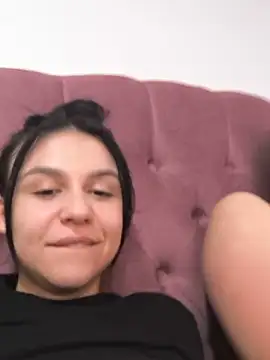 Daniela-rosee live XXX chat