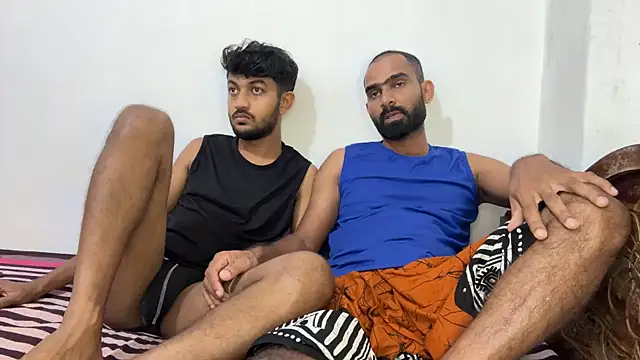 Czat XXX na żywo – DesiDaddyandSon