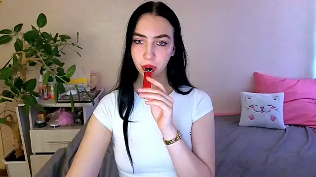 Chat +18 de WildKittenX_ ao vivo