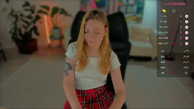 fairy_lele élő XXX-chatje