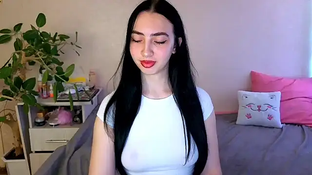 Chat +18 de WildKittenX_ ao vivo