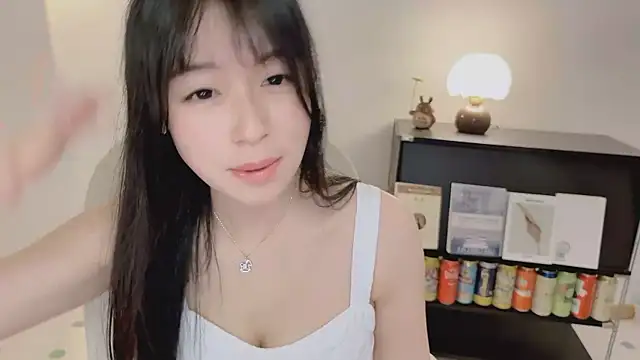 XXX chat uživo modela Onechestnut