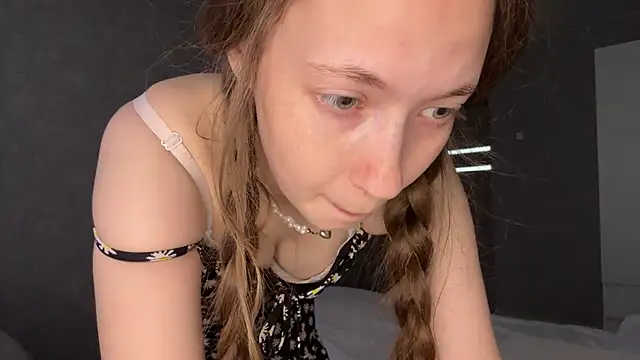 Emily_Mur_ Obrolan Langsung XXX