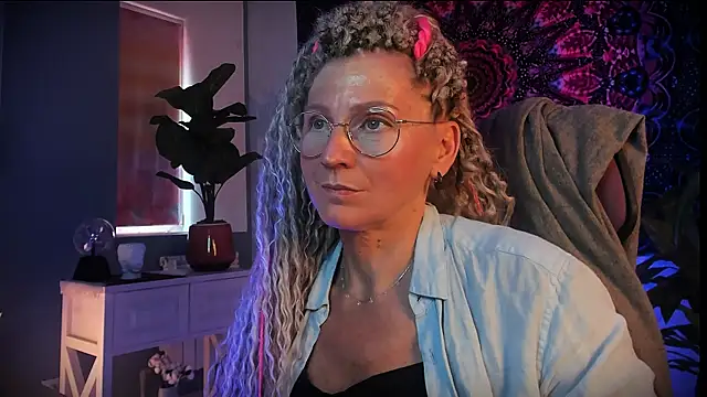 UmaSpace's Live Sex Cam Show