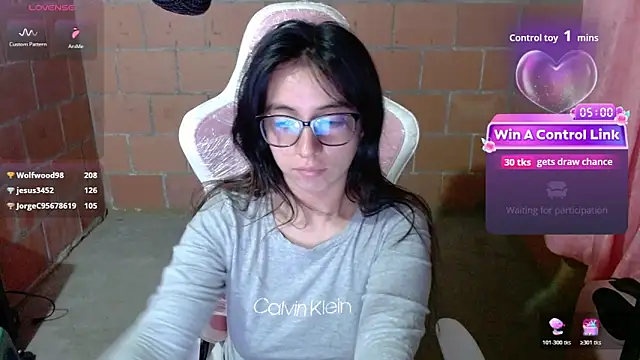 XXX chat uživo modela Maggie_Fox3