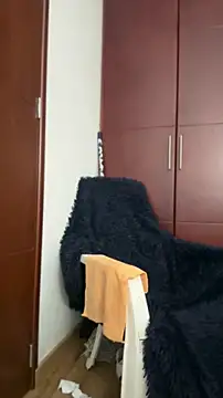Sarabubbie's Live XXX Chat
