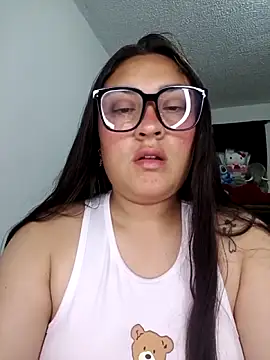 -brendda- live XXX chat