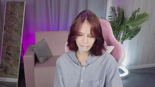Chat XXX en directo de AliceJohansone