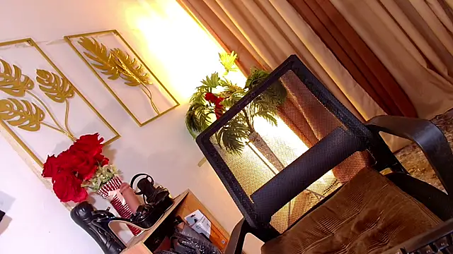 Show modela Misslexielore88 na web-kameri