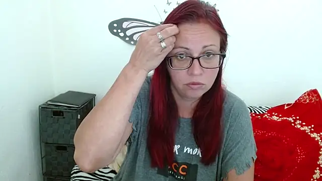 LadyHellene Chat XXX in diretta