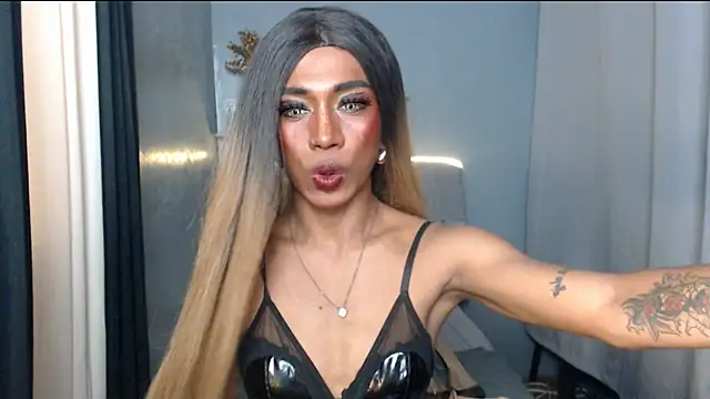TsBlackHORSECOCKcalix Pertunjukan Webcam