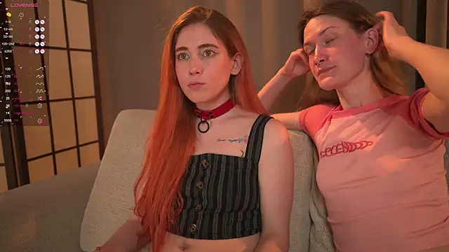 Bloom_m Adlı Modelin Canlı Sohbet Odası
