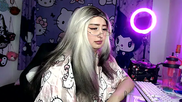 lussyevans24's Live XXX Chat