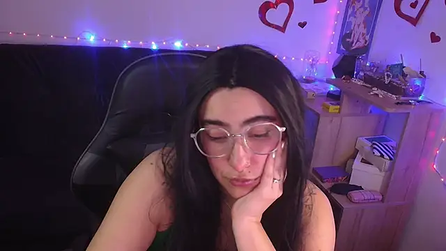 Miacatsito3 Adlı Modelin Canlı XXX Sohbeti