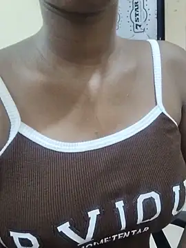 Simran_0011n Live chat-huone