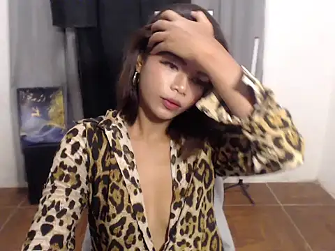 Chat XXX en directo de Asian_chicksxx