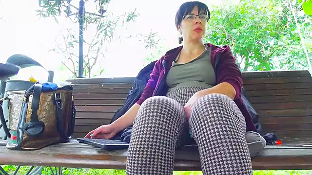PublicBigLabia Webcamshow