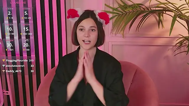 Emi_Mi_ 即時 XXX 聊天