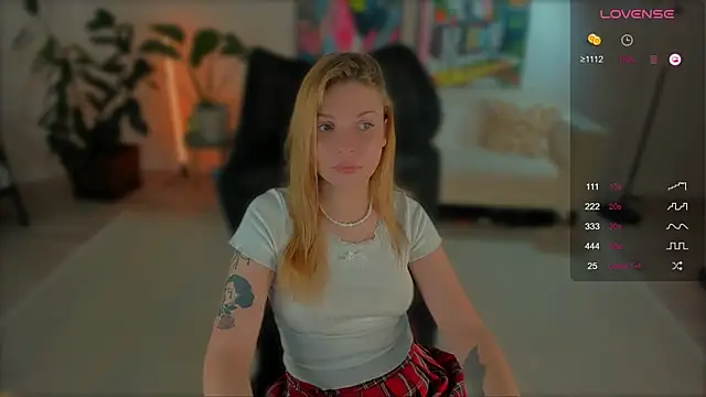 fairy_lele élő XXX-chatje