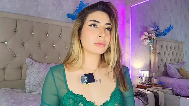 nini_love01's Live Sex Cam Show
