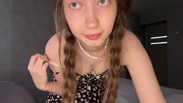Emily_Mur_ XXX чат на живо